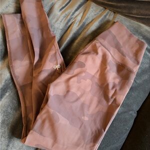 Alo Camouflage Leggings